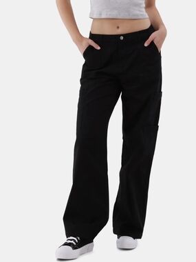 NWT No Boundaries Black Wide Leg Cargo Pants Size M (8-10)